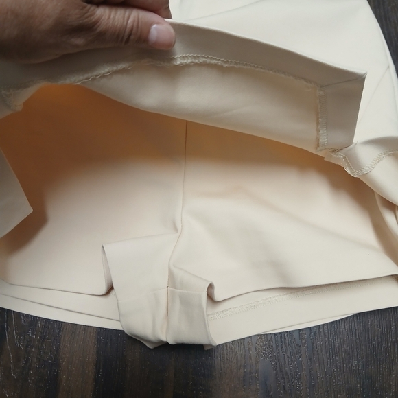 Elegant Tan Women's Shorts - Picture 4 of 8